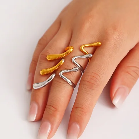 Anello Ondulato Irregolare Acciaio Inossidabile Lucidato Placcato Oro Stile Metallo Liquido Regolabile Gioielli Per Donna