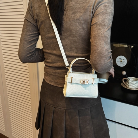 Bolso de Mano Cuadrado Pequeño de Cuero PU Grano Vintage para Mujer Con Correa Ajustable Bolso de Hombro Elegante Diario