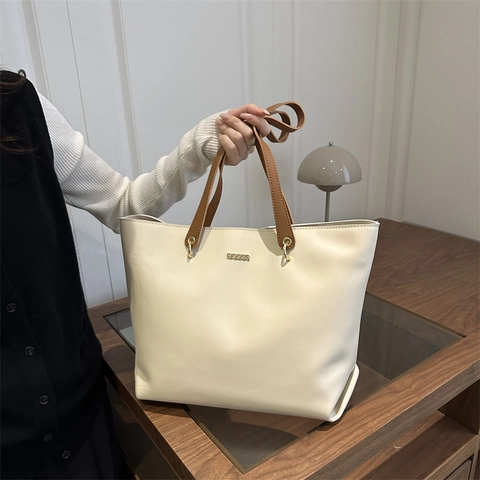 Women Tote Bag PU Leather Large Capacity Minimalist Shoulder Handbag For Commuting Work Solid Color Gold Hardware Detail