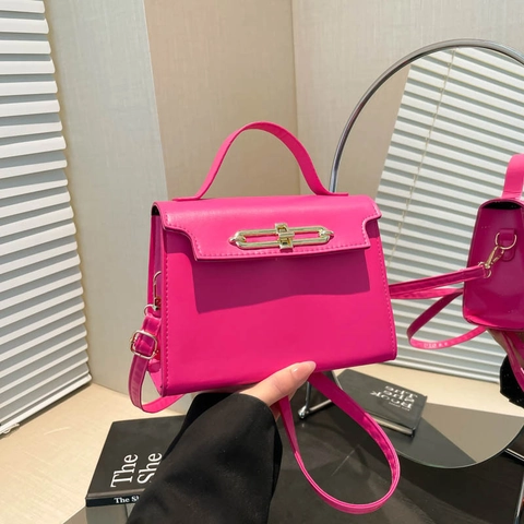 Women's Fashion PU Leather Small Square Crossbody Bag Retro Gold Turn Lock Handheld Shoulder Bag For Daily Fashion Lady