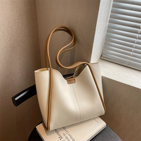 Minimalist Large Capacity PU Leather Tote Bag For Women Solid Color Contrast Trim Shoulder Bag With Inner Pouch Handbag