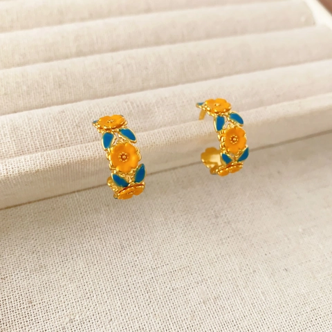 Camelia Bloem C-Vorm Hoop Oorbellen Verguld Emaille Met 925 Sterling Zilveren Oorknopje Vintage Pastoraal