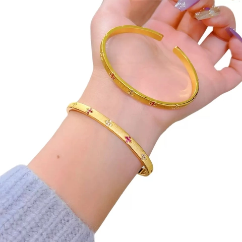 Elegante Klavertje Vier Ring En Armband Verguld Koper Geborstelde Textuur Fonkelende Zirkoon Verstelbare Sieraden Voor Dames