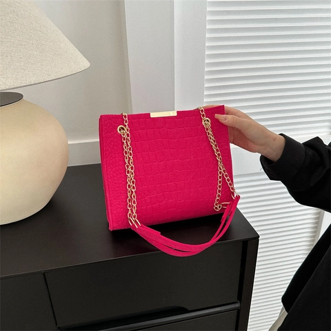 Γυναικεία Μοντέρνα Τσάντα Crossbody από Τσόχα με Σχέδιο Κροκόδειλου και Χρυσή Αλυσίδα Κομψή Τσάντα Ώμου από Τσόχα για Καθημερινή Χρήση