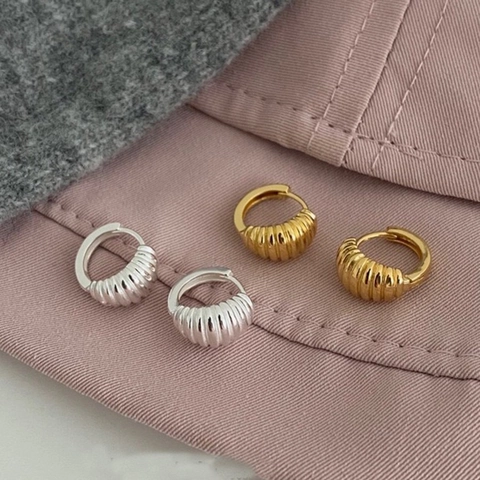 Croissant Hoop Oorbellen Messing 18K Verguld Verzilverd Met Koperen Oorsteker Gedraaid Minimalistisch Retro Stijl Voor Dames
