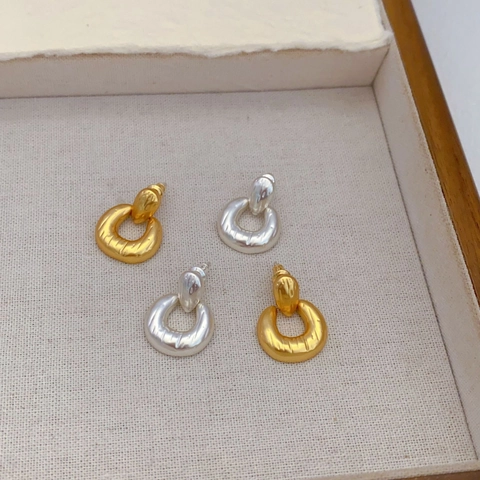 Vintage U-Förmige Hängeohrringe Strukturierte Gehämmert Messing 18K Vergoldet Mit 925 Sterling Silber Ohrstecker Damen