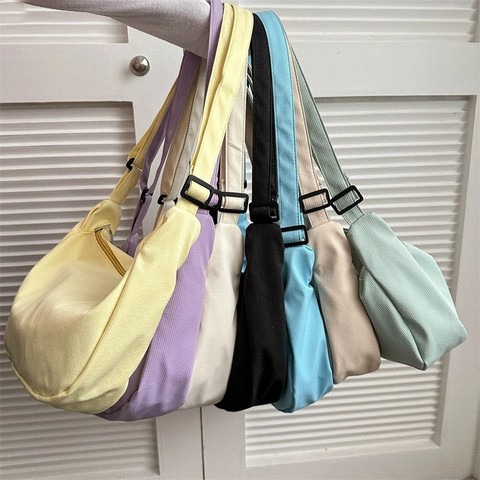 Bolso Hobo De Hombro Cruzado Mujer Media Luna Gran Capacidad Nylon Pana Con Colgante De Cachorro De Dibujos Animados Ligero