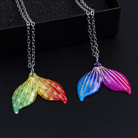 Exotic Mermaid Tail Pendant Necklace Stainless Steel Chain Acrylic Gradient Color Fish Scale Jewelry Gift For Women