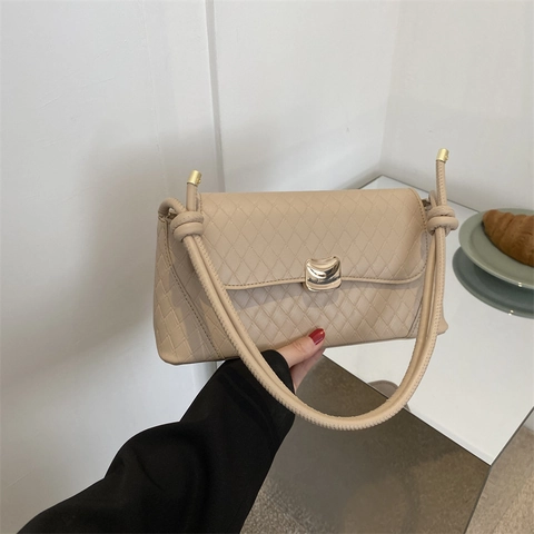 Women Quilted Shoulder Bag PU Leather Rhomboid Pattern Underarm Bag With Metal Lock And Knot Strap Detail