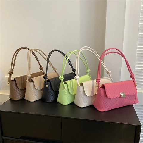 Women Quilted Shoulder Bag PU Leather Rhomboid Pattern Underarm Bag With Metal Lock And Knot Strap Detail