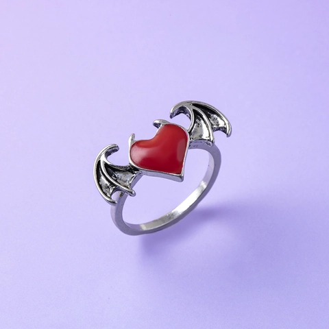 Gothic Vintage Alloy Red Black Heart Ring With Bat Wings Demon Wings Punk Hip Hop Finger Ring For Women Halloween Party Jewelry