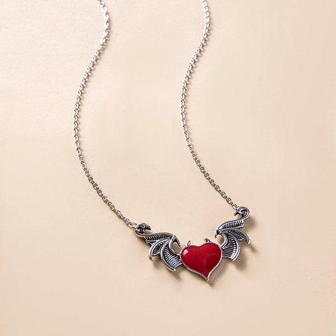 Collier Pendentif Cœur Ailes De Diable Alliage Huile Goutte Gothique Punk Hip Hop Bijoux Vintage Pour Femmes Style Cool