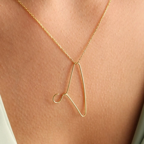 Collana Con Ciondolo A Gruccia Dorato Acciaio Inossidabile Minimalista Creativo Simbolo Gioielli Per Donna