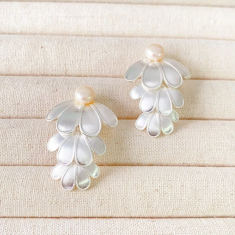 Elegant Brushed Silver Copper Flower Petal Stud Earrings With 925 Sterling Silver Earring Post And Freshwater Pearl