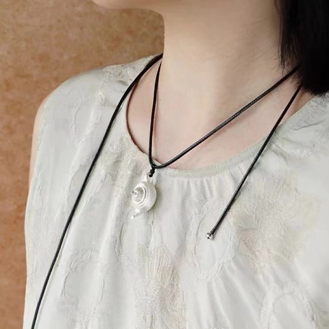 Teekanne Anhänger Halskette Kupfer Gebürstetes Silber Finish Verstellbare Schwarze Kordel Vintage Minimalistischer Schmuck