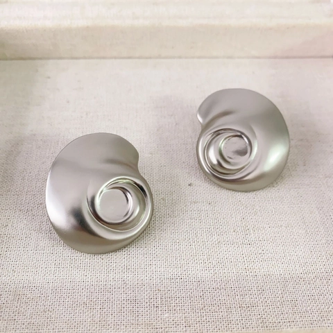 Vintage Spiral Stud Earrings With 925 Sterling Silver Earring Post Geometric Shell Shape Matte Silver Jewelry For Women