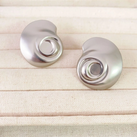 Vintage Spiral Stud Earrings With 925 Sterling Silver Earring Post Geometric Shell Shape Matte Silver Jewelry For Women