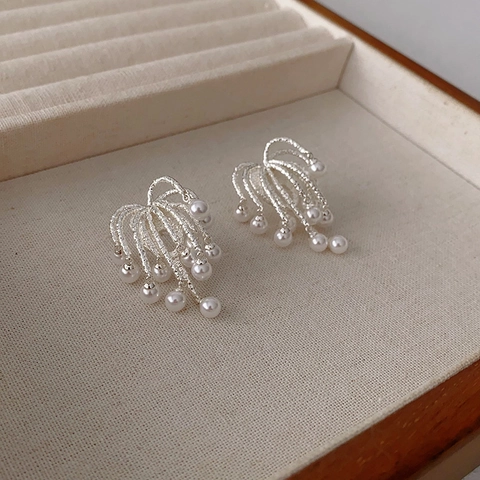 Waterfall Fountain Firework Artificial Pearl Copper Stud Earrings And Ear Clips With 925 Sterling Silver Earring Post For Women Elegant