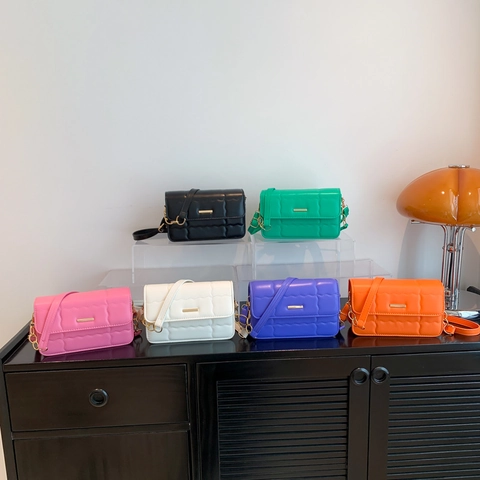 Dames Mode Gewatteerde Kleine Vierkante Tas PU Leer Schoudertas Crossbody Tas Met Gouden Kettingriem Dagelijks Casual Handtas