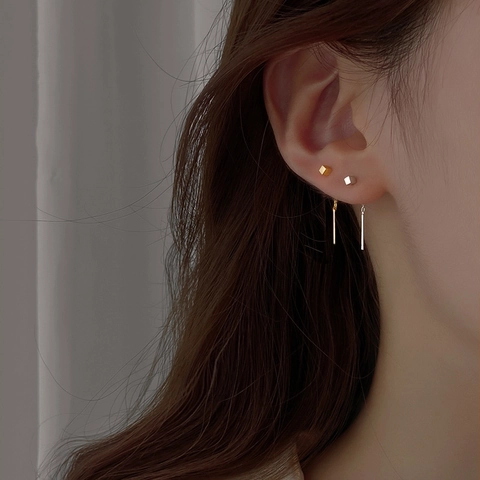 Boucles D'oreilles Traversantes Cube Géométrique Minimaliste Acier Titane Chaîne Longue Gland Pour Femmes Bijoux