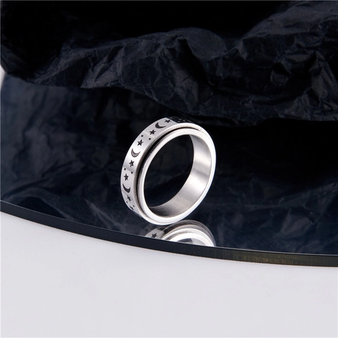 Stainless Steel Spinner Ring Star Moon Pattern Rotating Anxiety Relief Retro Punk Jewelry For Men Women