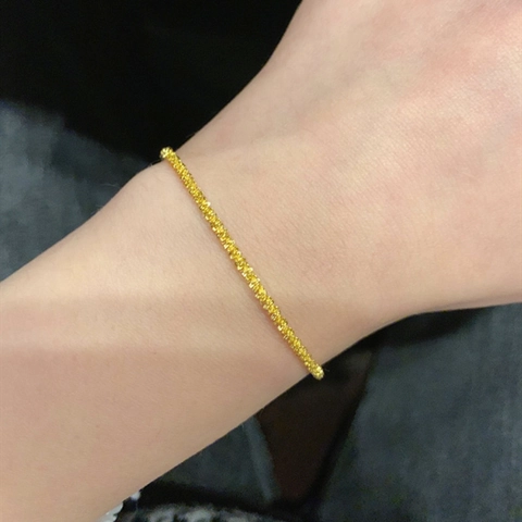 Glinsterende Sterrenarmband Titaniumstaal 18 Karaats Verguld Minimalistisch Elegant Handsieraden Voor Dames