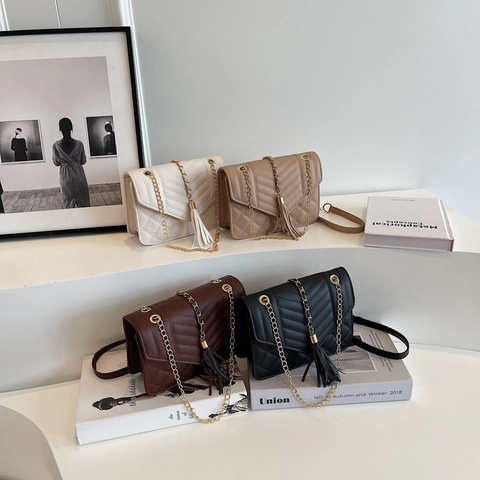 Dames Gewatteerde Ketting Schoudertas PU Leer Crossbody Tas Met Kwastje Kleine Vierkante Messenger Bag Mode Veelzijdige Handtas