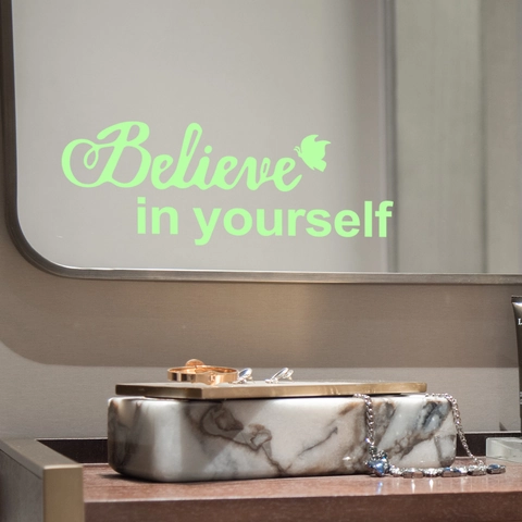 Believe In Yourself Leuchtender Wandsticker Spiegel Aufkleber Mit Schmetterling Muster Glow In The Dark PVC Selbstklebend Deko Für Badezimmer Schlafzimmer