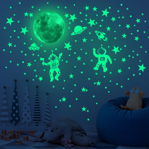 Stickers Muraux Lumineux Dans Le Noir Espace Astronaute Lune Étoiles PVC Auto-Adhésif Pour Décoration Chambre Enfant Plafond