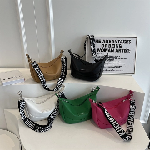 Crescent Hobo Bag Women PU Leather Lychee Pattern Wide Letter Strap Crossbody Shoulder Versatile Chic Design