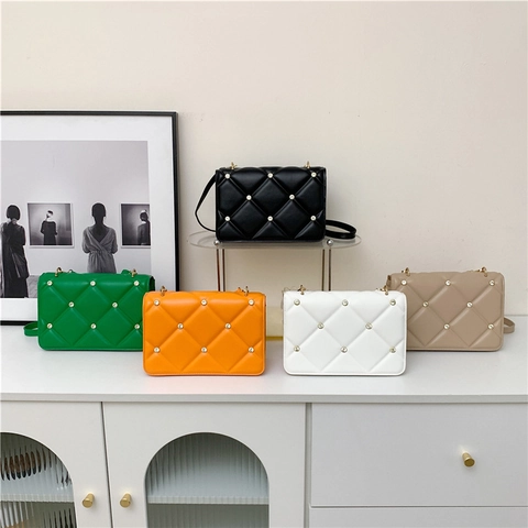 Women Quilted Rhombus Square Shoulder Bag PU Leather Rivet Studded Crossbody Handbag Solid Color Elegant Fashion