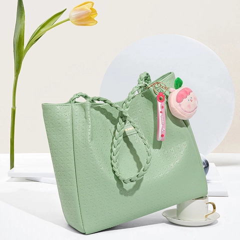 Damen Tragetasche mit großer Kapazität PU-Leder Hahnentritt Geprägte Schultertasche mit Geflochtenem Griff Pfirsich-Plüsch-Anhänger Handtasche