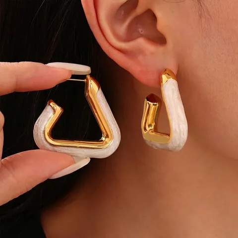 Orecchini Triangolari in Acciaio Inossidabile con Smalto Bianco Perla Artificialto Design Cavo Vintage Francese Gioielli da Donna