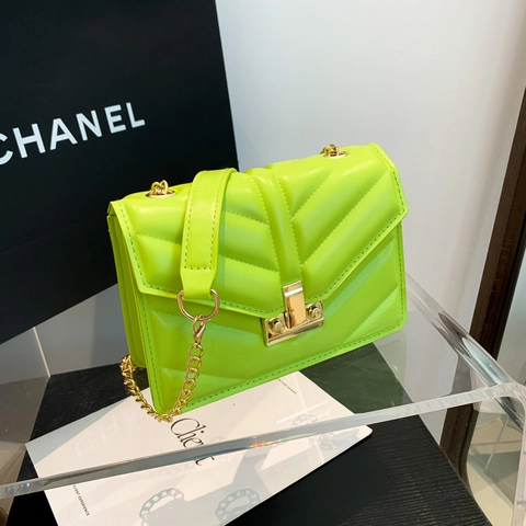 Borsa a Spalla Trapuntata da Donna in Pelle PU Tracolla a Catena Dorata Piccola Borsa Quadrata alla Moda Con Fibbia