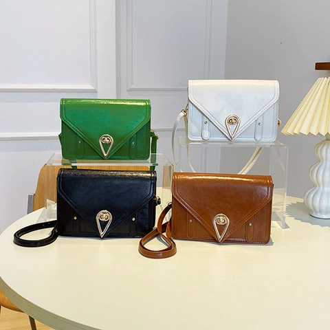 Women Envelope Shoulder Bag PU Leather Vintage Square Crossbody Bag With Metal Lock Adjustable Strap Niche Design Handbag