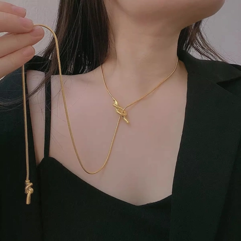 Collar Largo En Y Minimalista Con Nudo Cadena De Serpiente Ajustable Joyería De Acero De Titanio Mujer