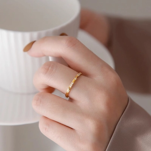 Dünner Zirkonia Edelstahl Ring Einfacher Moderner Nicht Verblassender Bandring Für Damen Eleganter Minimalistischer Schmuck Alltag