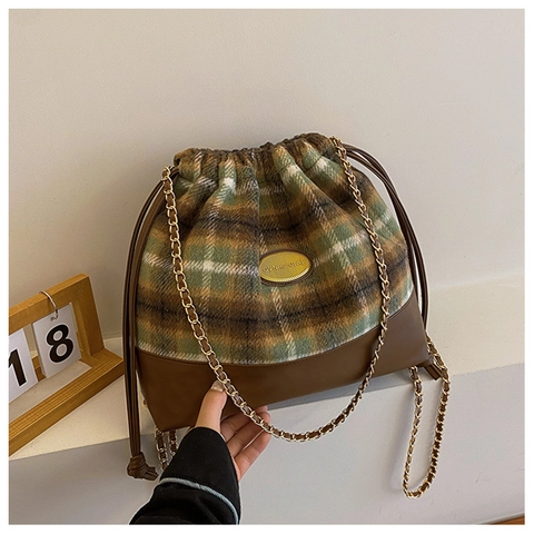 Bolso Cubo de Lana a Cuadros Retro para Mujer Mochila de Moda con Cordón y Correa de Cadena de Metal Dorado