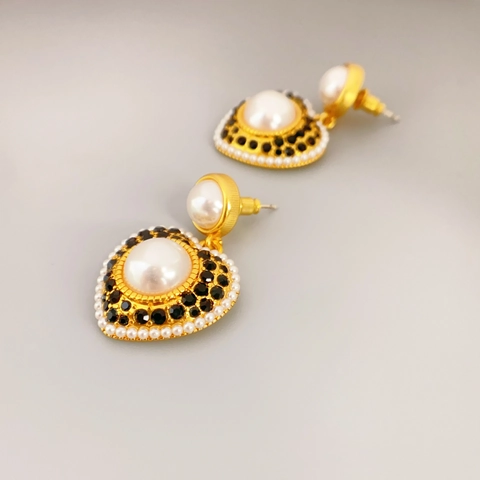 Orecchini A Goccia A Cuore Vintage Rame Placcato Oro Con Perla Artificial Di Imitazione E Zircone Nero Stile Barocco Per Donne