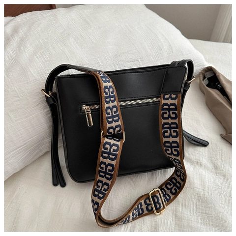 Women Fashion PU Leather Shoulder Bag Wide Jacquard Strap Casual Crossbody Bag Large Capacity Urban Simplicity Commute Handbag