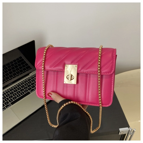Quilted Shoulder Bag PU Leather Chic V-Pattern Crossbody Purse With Gold Chain Strap Metal Twist Lock For Women