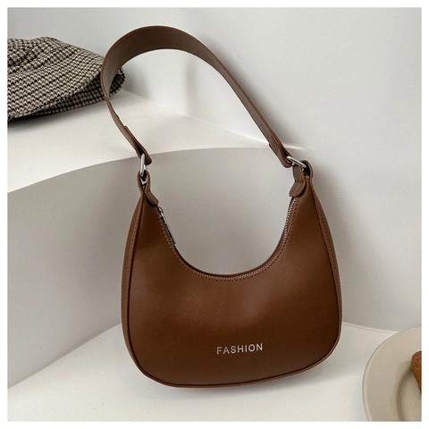 Bolso de Axila de Cuero PU Minimalista para Mujer Estampado de Letras Moda Media Luna Hombro Estilo Coreano Color Sólido