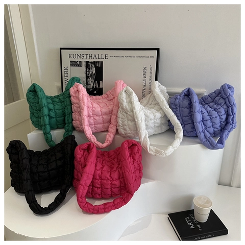 Borsa a Nuvola Trapuntata da Donna in Nylon Grande Capacità Borsa a Tracolla Casual Stile Coreano Borsa a Mano per Donna
