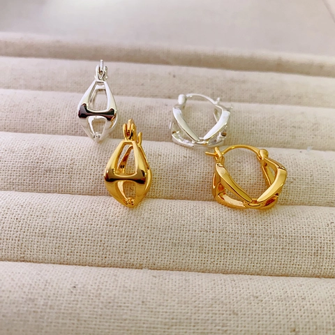 Geometrische Hohle Creolen Kupfer 18K Vergoldet Gedreht Minimalistisch Modeschmuck Für Frauen