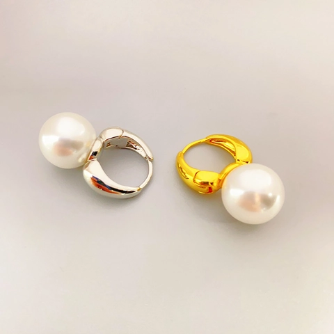 Elegante 18K Vergoldete Messing Creolen Mit Großen Runden Weißen Künstliche Perlen Minimalistischer Modeschmuck Für Damen Alltag Büro Accessoire
