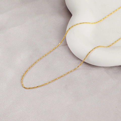 Collana A Catena Torciglione Minimalista Placcata Oro 18K Acciaio Inossidabile Gioielli Fini Per Donne Quotidiani