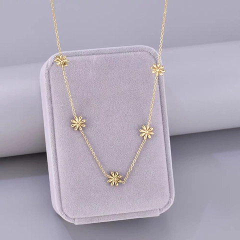 Daisy Flower Necklace Titanium Stainless Steel Floral Charms Gold Plated Elegant Sweet Style Jewelry For Women