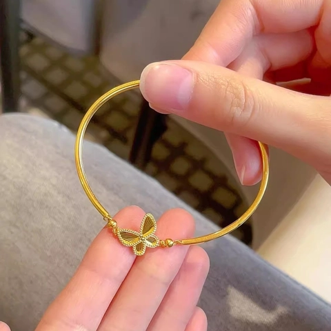 Schmetterling Armband Für Frauen Edelstahl Vergoldet Gebogenes Rohr Elegant Minimalistischer Schmuck Verstellbar