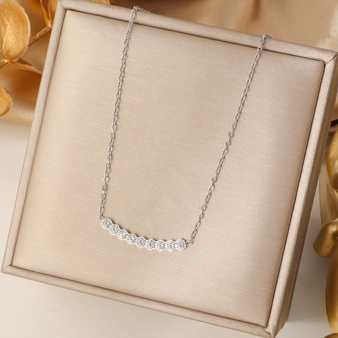 Women Fashion Zirconia Curved Bar Smile Necklace Stainless Steel Titanium Steel Gold Silver Plated Elegant Clavicle Chain Jewelry Gift