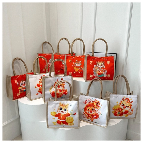 Sac Fourre-tout Femme en Toile Lin Année du Dragon Grande Capacité Rouge Blanc Imprimé Dragon de Dessin Animé Pour Célébration Nouvel An Cadeau Quotidien